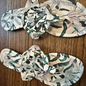 Floral Patterned Sandals